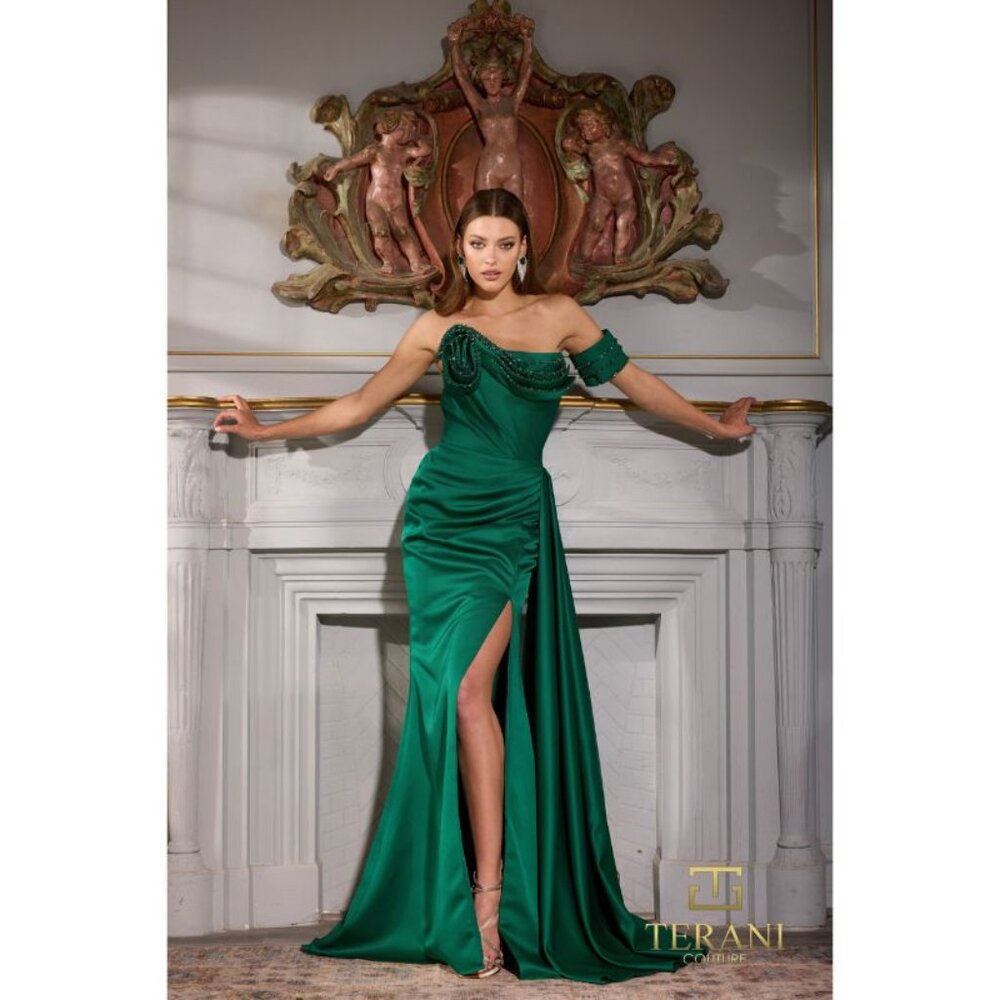 Satin Fitted Evening Gown with High Slit 252E5174